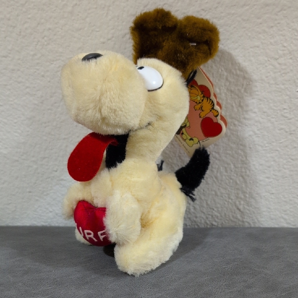 Vintage 1978 Plush Valentine Odie